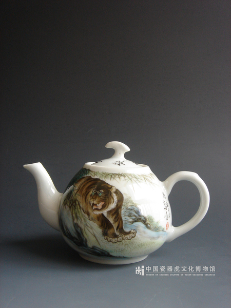中国瓷器虎文化博物馆藏品鉴赏- 中国瓷器虎文化博物馆